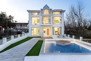 المنشأة من الخارج