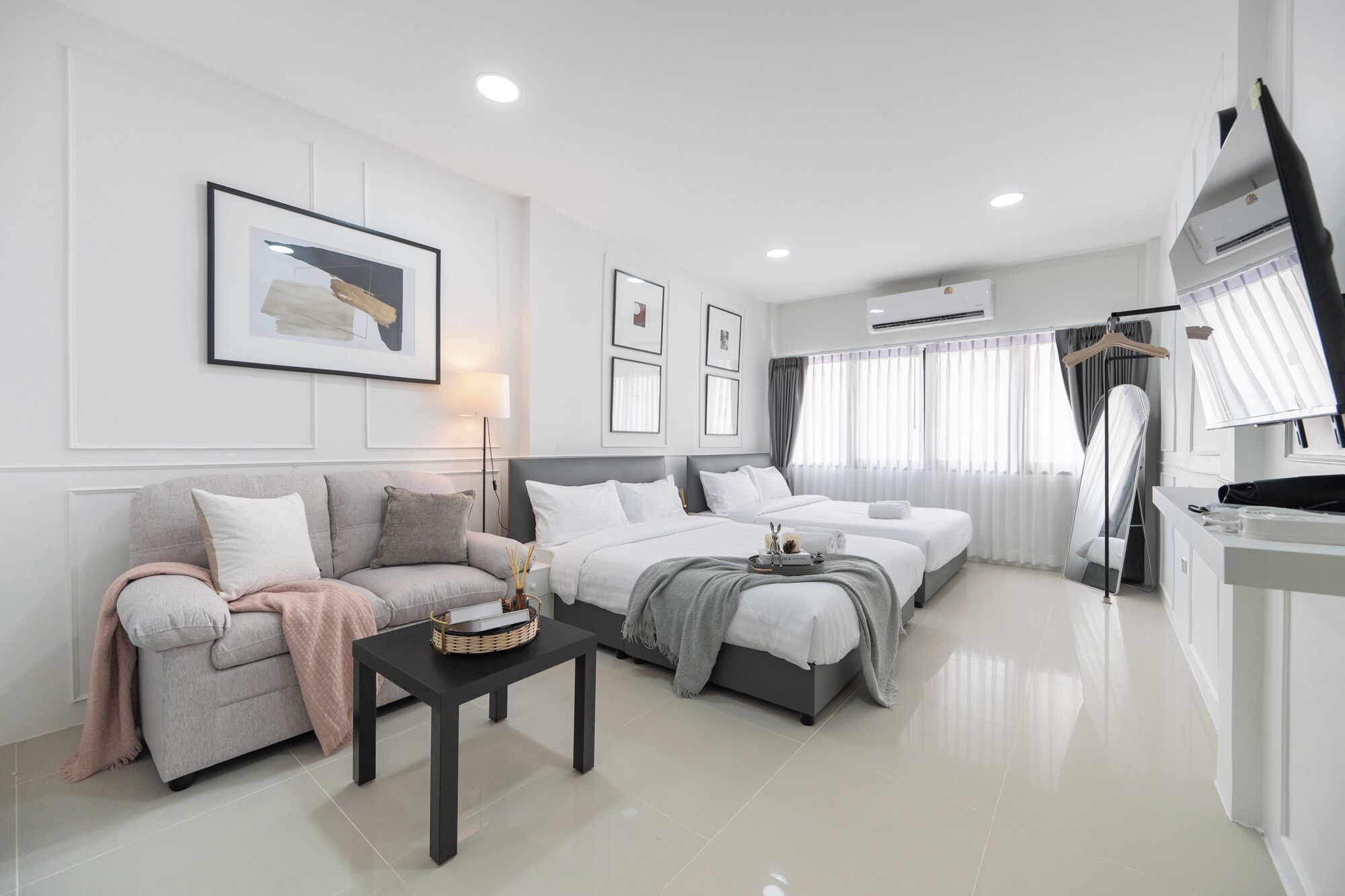 1 bedroom, free WiFi, bed sheets