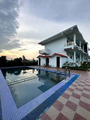 Piscina externa