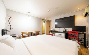 غرفة مزدوجة لرجال ا لأعمال | مكتب وواي فاي مجانًا