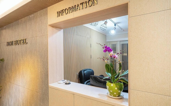 Check-in/check-out kiosk - Hotel MiMi (Incheon)