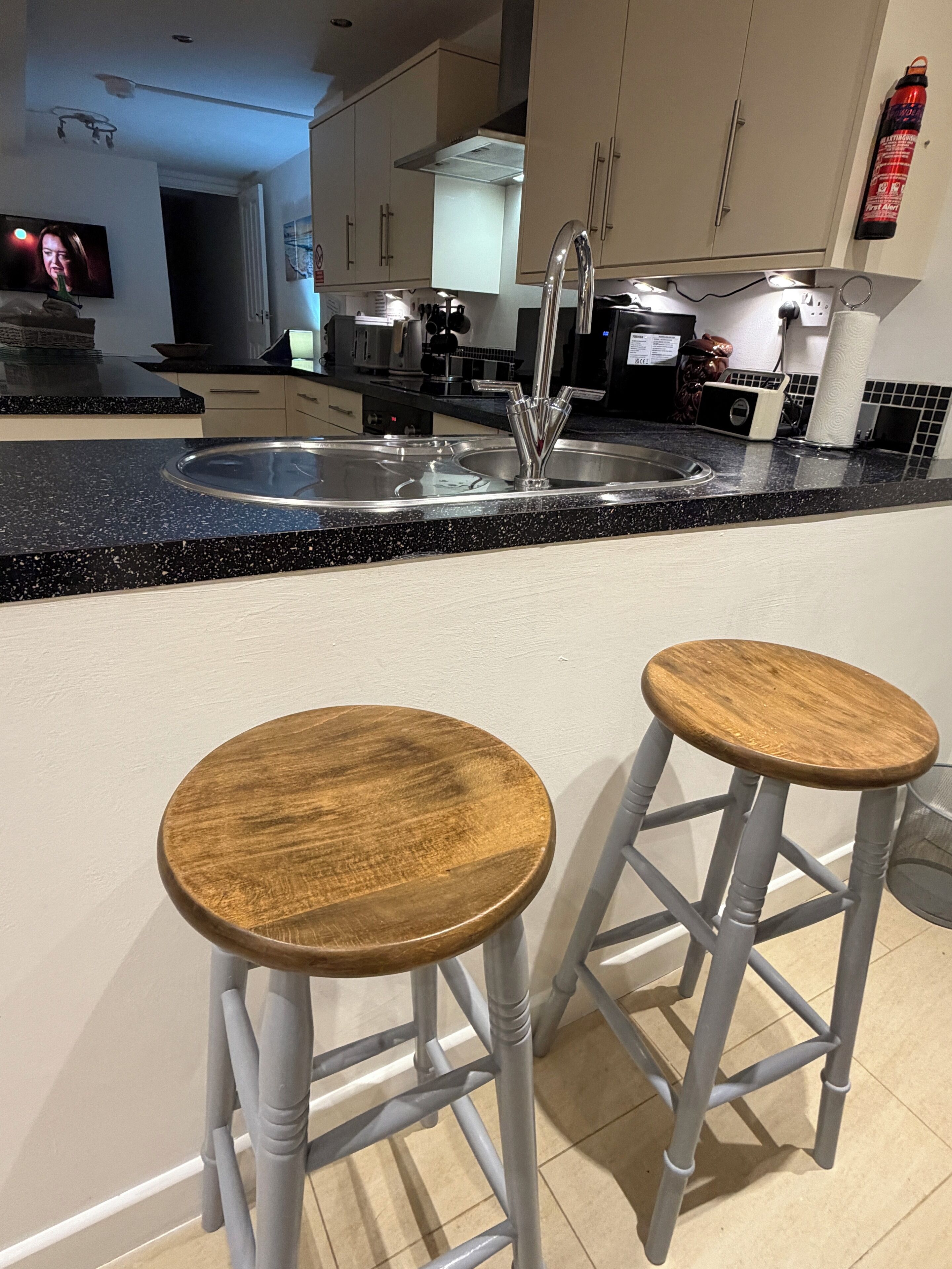 Fridge, oven, dishwasher, electric kettle