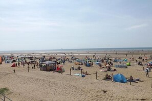 Beach - Seagull's Crest, an ideal stay to meet your family's needs! (Camber)