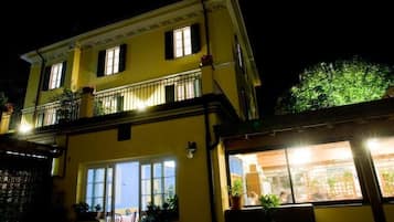 Front of property – evening/night