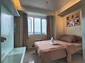2 bedrooms, WiFi, bed sheets