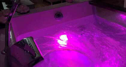 SpaNISH 3
-charming 1-bedroom apartment in fabulous NiĆĄ with AC, WiFi, jacuzzi