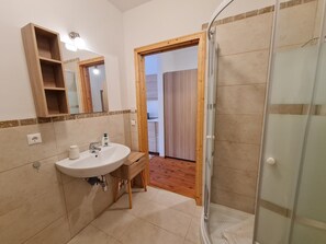 Apartment | Badezimmer