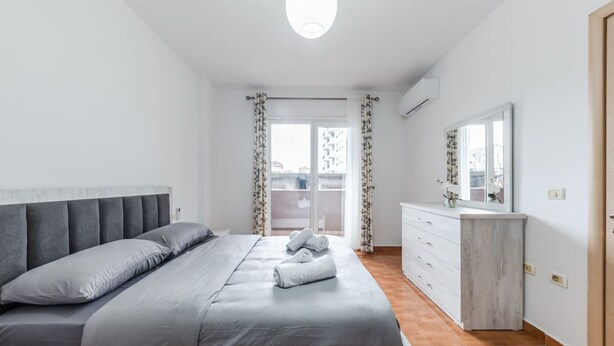 House - The Triple Comfort Loft Spacious 3BR in Shkod r (Shkodër)