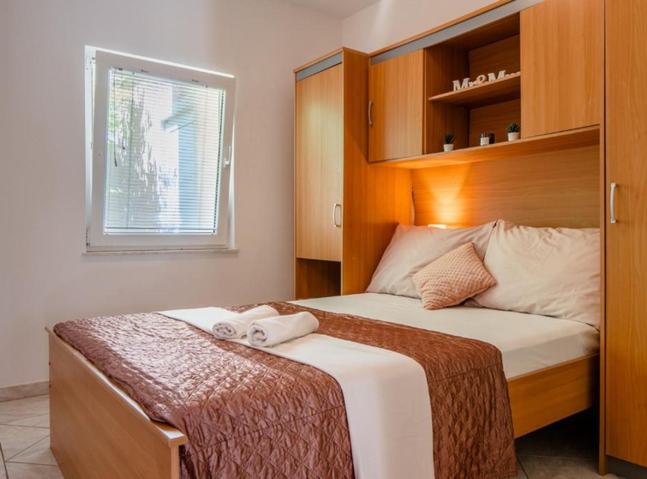 Apartment (Two Bedroom Apartment 4) | 8 bedrooms, cots/infant beds, free WiFi