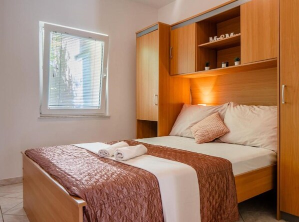 Apartment (Two Bedroom Apartment 4) - Leček Cozy Apartments (Vir)