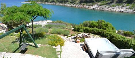 Appartamento (Two-Bedroom Apartment) | Vista dalla struttura