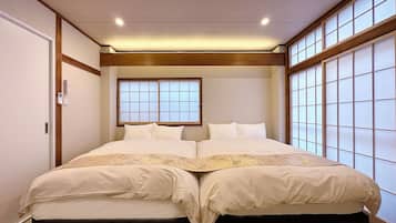 Classic Apartment | Iron/ironing board, free WiFi, bed sheets