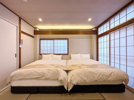 Classic Apartment | Iron/ironing board, free WiFi, bed sheets