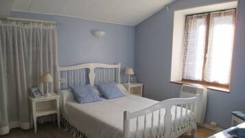 6 habitaciones, tabla de planchar con plancha y wifi