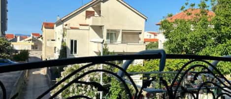 Apartment (Studio Apartment) | Balcony