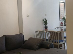 Apartment (One Bedroom Apartment 1) | Living room - Apartments Villa Mira Roso (Makarska)