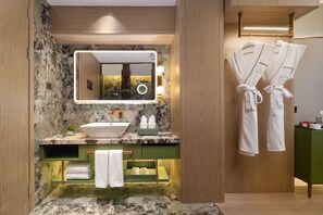 ห้องคอมฟอร์ทดับเบิล | โต๊ะทำงาน, เตารีด/โต๊ะรีดผ้า, Wi-Fi ฟรี