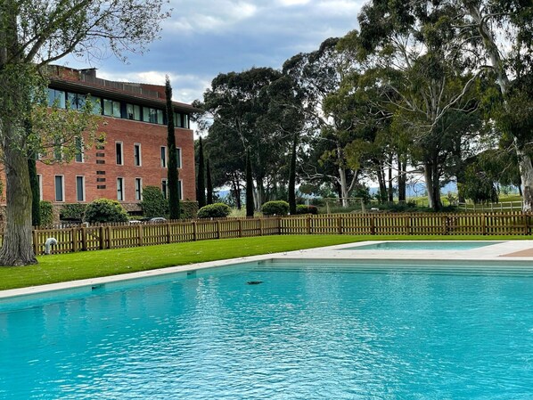 Apartment | Pool | Outdoor pool
