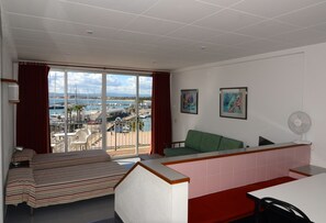 House | 1 bedroom, iron/ironing board - Studio in Spain With Beachfront & Pool Access (Torroella de Montgrí)