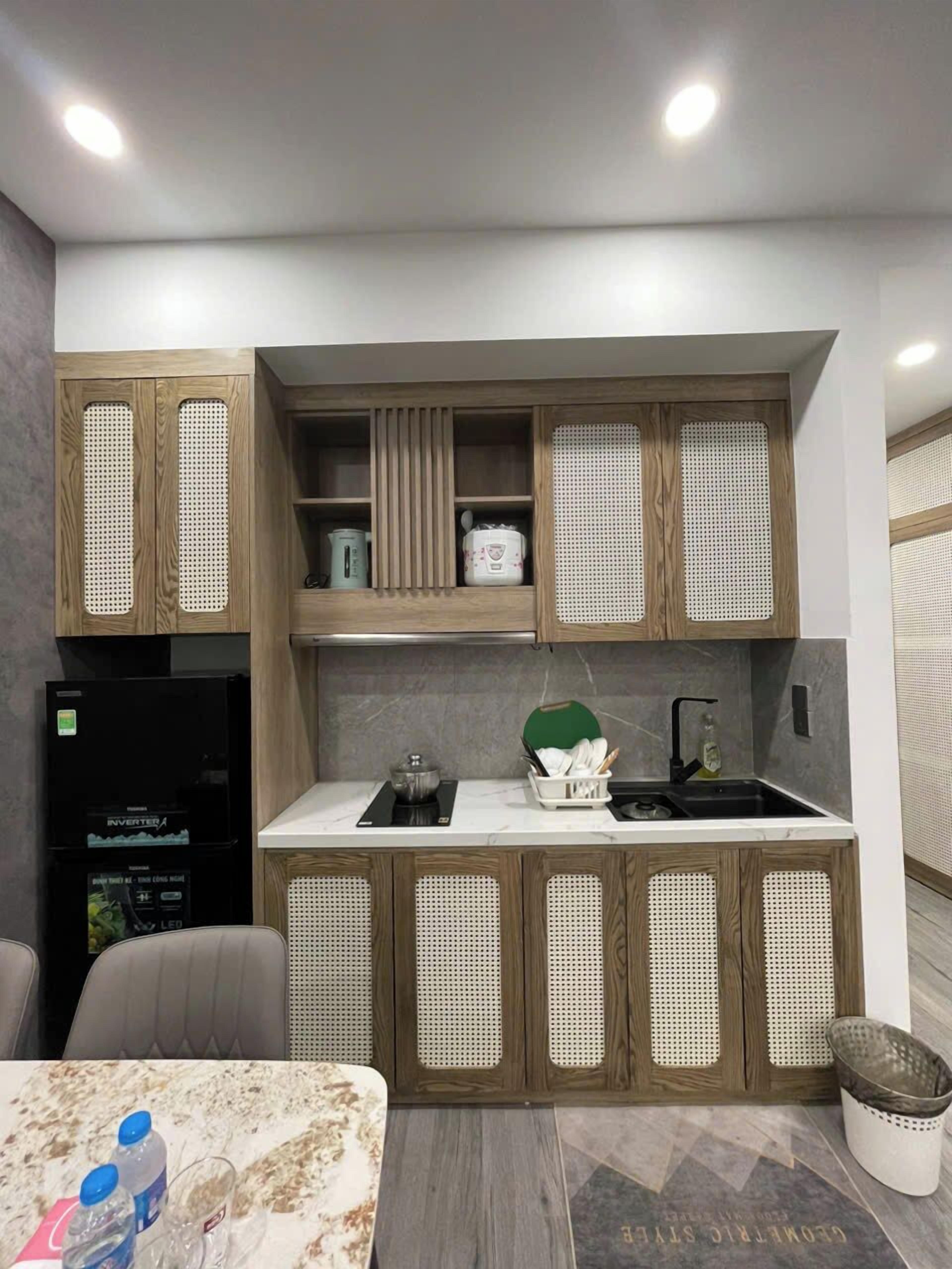 Soundproofing, free WiFi