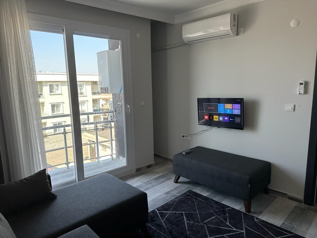 Luksussuite, byutsikt | Sengetøy i egyptisk bomull, sengetøy av topp kvalitet og minibar