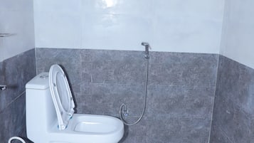 Deluxe Double Room | Bathroom