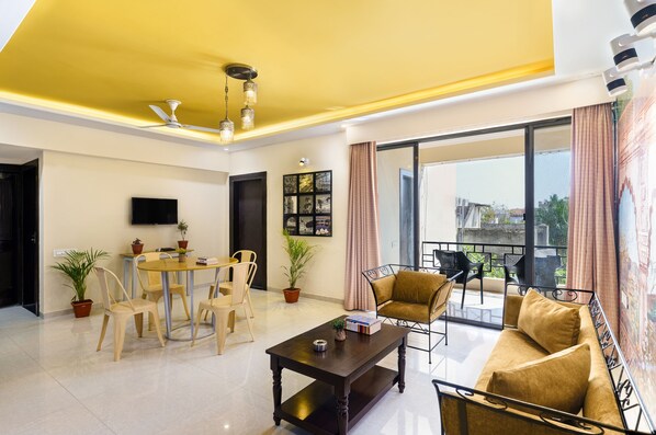 Living area - Lazy Daze By Unique Choice Hotels (Udaipur)