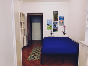 1 chambre, fer et planche à repasser, lit parapluie, Wi-Fi gratuit