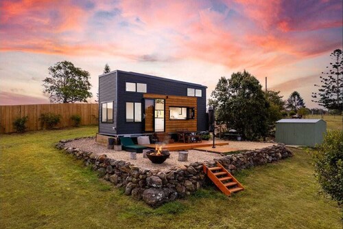 Mountain top tiny home - Hideaway in the country.