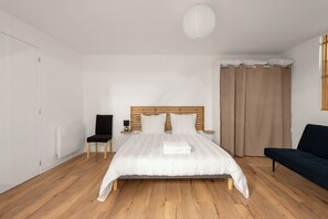 1 bedroom, iron/ironing board, travel cot, free WiFi