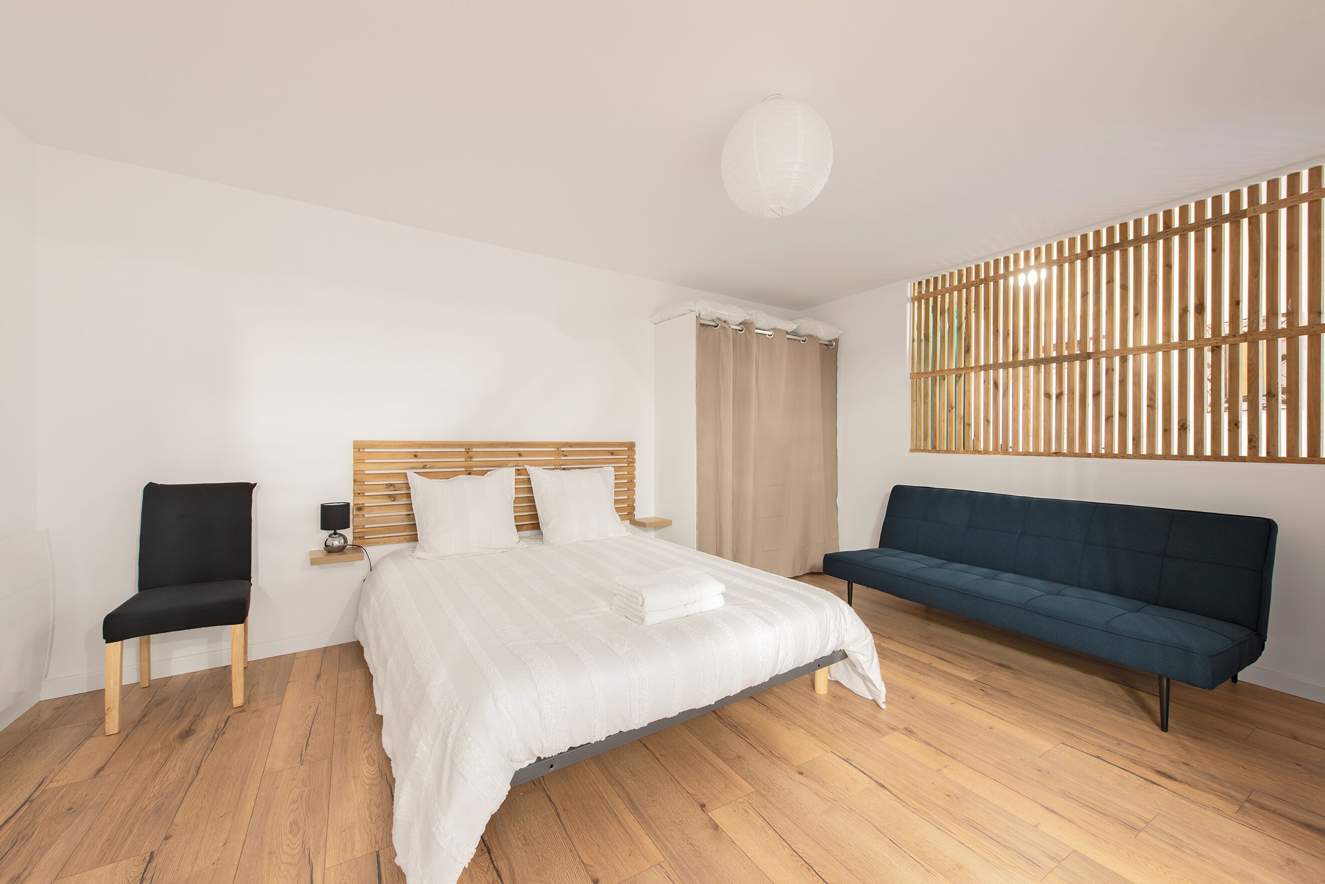 1 chambre, fer et planche à repasser, lit parapluie, Wi-Fi gratuit