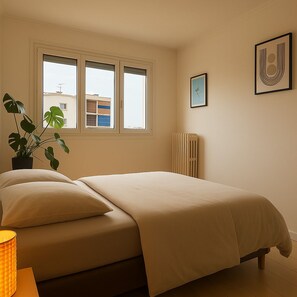 1 bedroom, iron/ironing board, WiFi, bed sheets