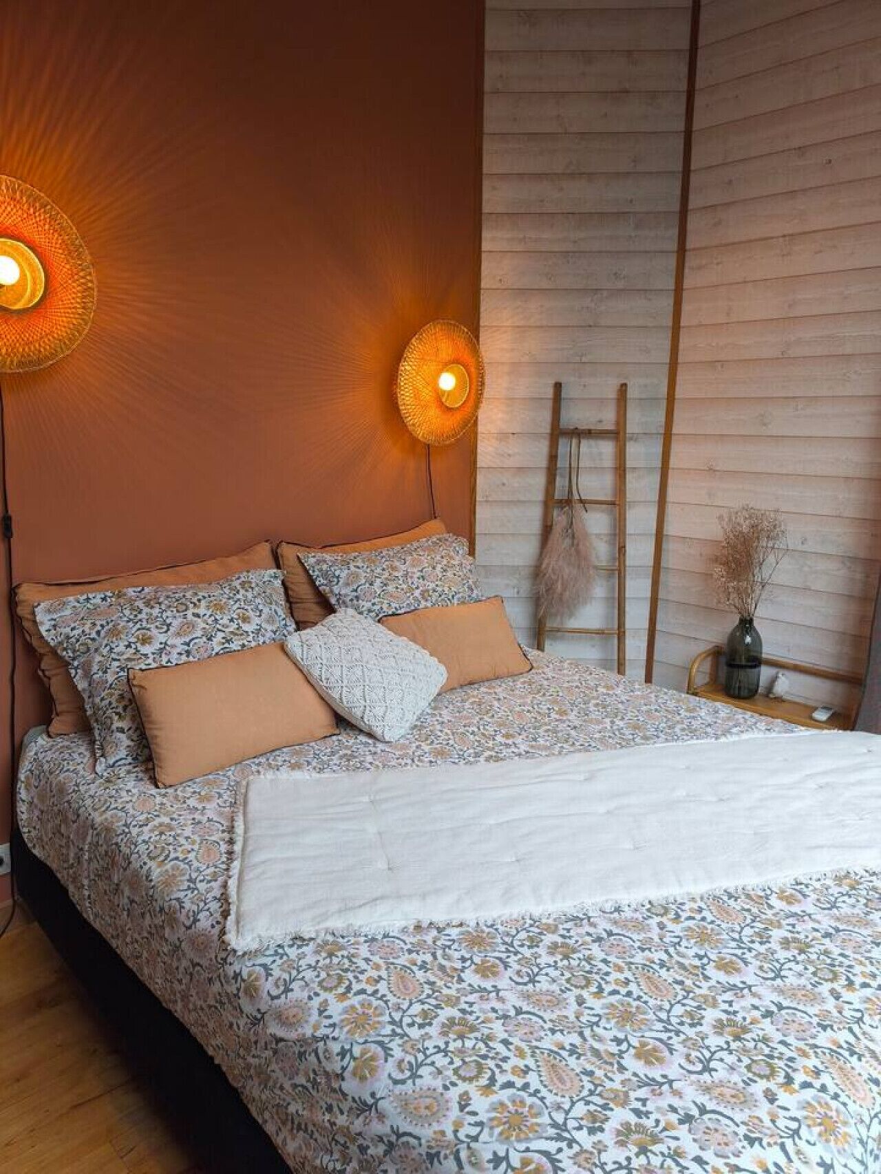 2 slaapkamers, een strijkplank/strijkijzer, wifi, beddengoed