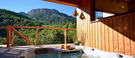 Bain à remous extérieur