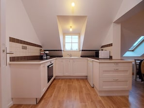 Fridge, microwave, oven