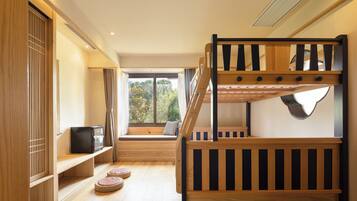 Superior Suite, Balcony, Mountain View