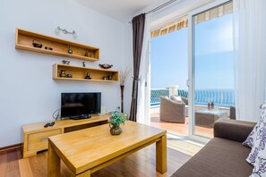 Living area - Apartments Isabora - Premium Two-Bedroom Apartment with Terrace and Sea View (Dubrovnik)