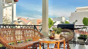 Apartment, 3 Bedrooms, Kitchen, City View | Terrace/patio
