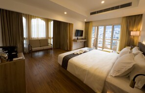 Deluxe-Studiosuite | Hochwertige Bettwaren, Betten mit Memory-Foam-Matratzen, Minibar