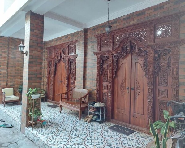 Front of property - Ndalem Tirta Yogyakarta (Yogyakarta)