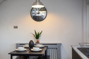Dining - Vacant Nests | The Carrick  | Beach | Golf Course (Hartlepool)