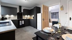 Private kitchen - Vacant Nests | The Carrick  | Beach | Golf Course (Hartlepool)