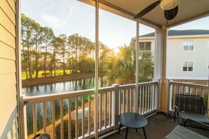 Terrace/patio - Angie's Place w Huge Resort Pool n Hot Tub (North Myrtle Beach)