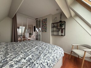 Leilighet | 2 soverom, individuelt innredet og strykejern/-brett