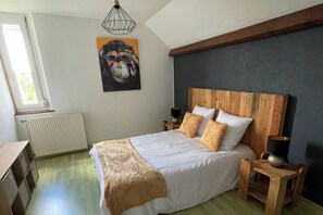 4 soverom, strykejern/-brett, reiseseng for barn og wi-fi