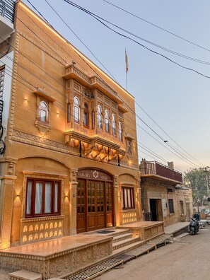 Front of property - Hotel Vasudev Niwas (Jaisalmer)