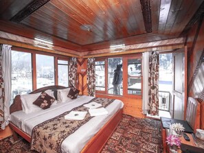 Family Room | Desk, free WiFi, bed sheets - Hotel Tourist Palace (Anantnag)