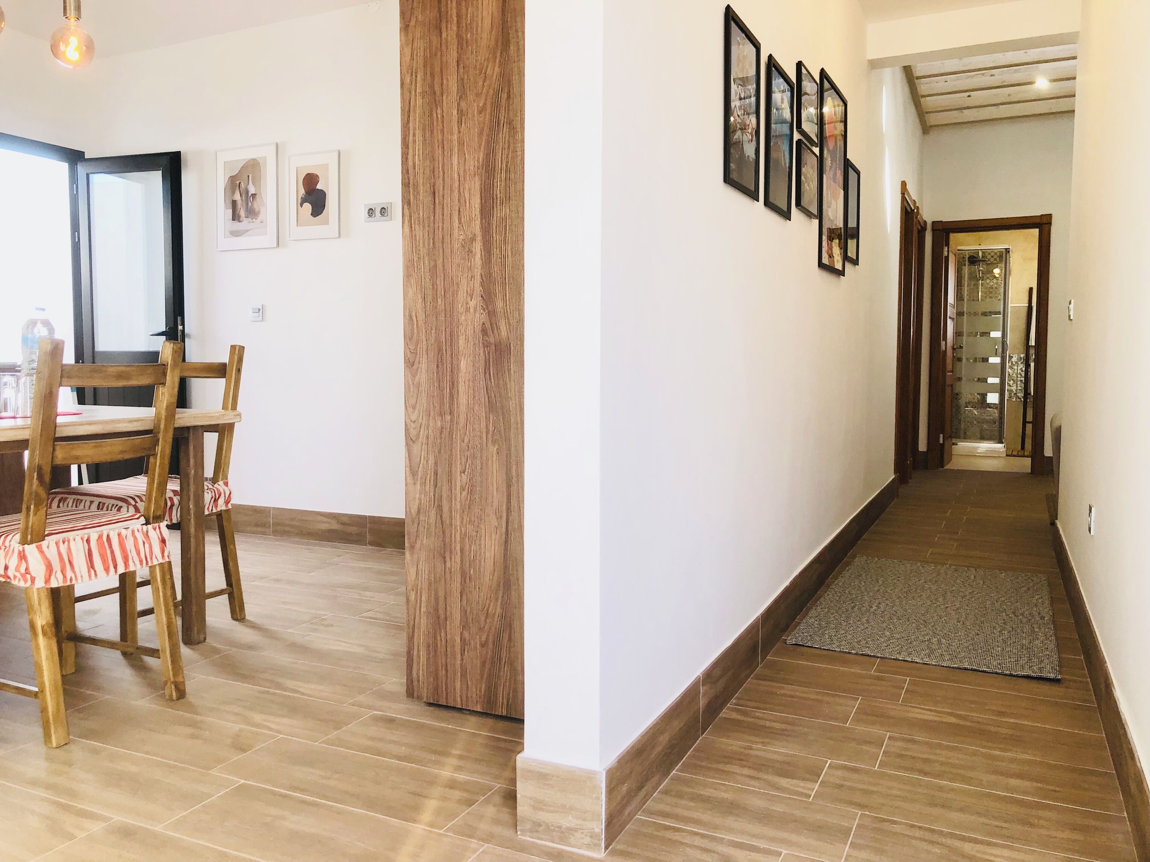 Apartment, 2 Bedrooms, Terrace, Garden View | Tempat makan
