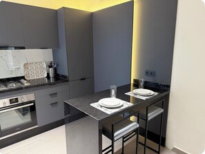 Micro-ondas, fogão, cooktop