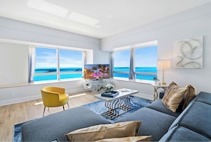 Apartment, 2 Bedrooms | Living area | Smart TV - 1435 Brickell Ave #3004 (Miami)